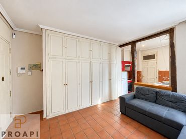 Appartamento con ascensore in vendita a Centro
