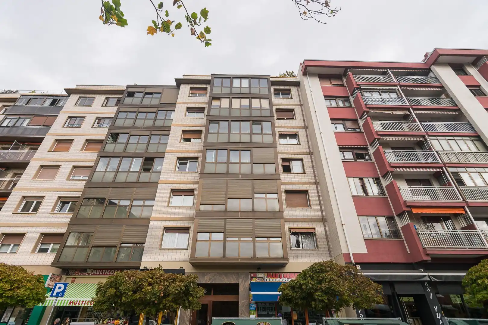 Exterior view of Attic for sale in  Pamplona / Iruña  with Air Conditioner, Heating and Parquet flooring