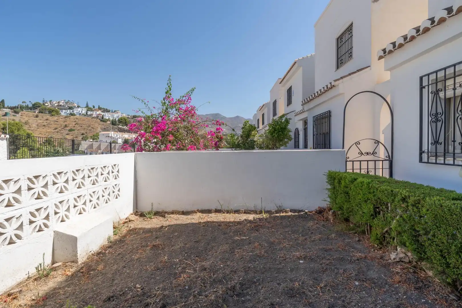 Exterior view of Houses for sale in Almuñécar  with Private garden, Terrace and Balcony