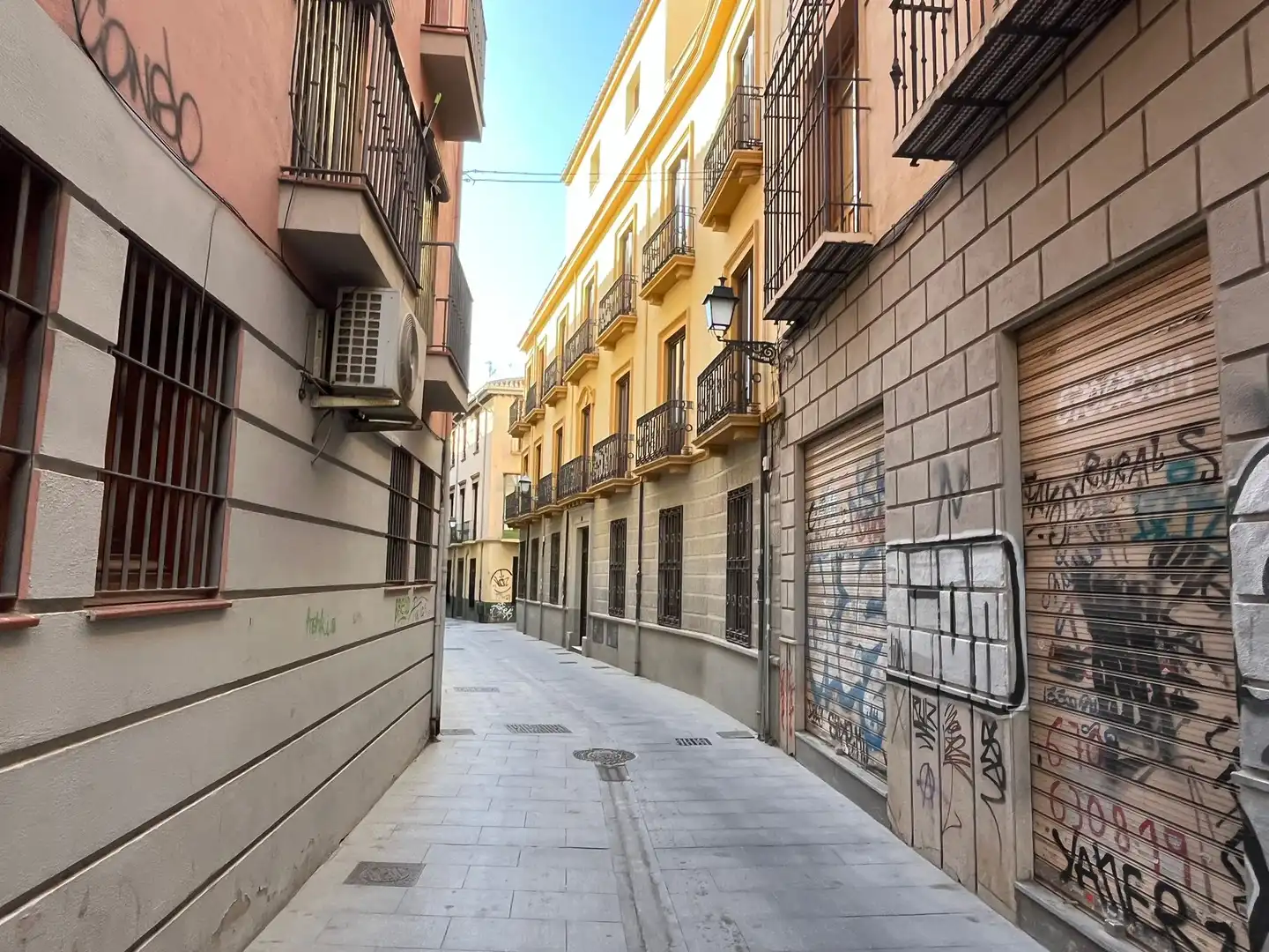 Vista exterior de Piso en venta en Granada