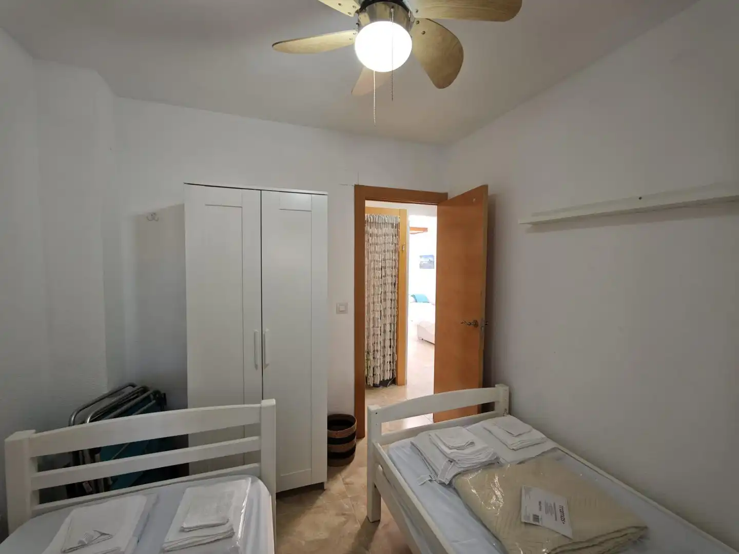 Habitación de Piso de alquiler en Elche / Elx con Amueblado y Piscina comunitaria
