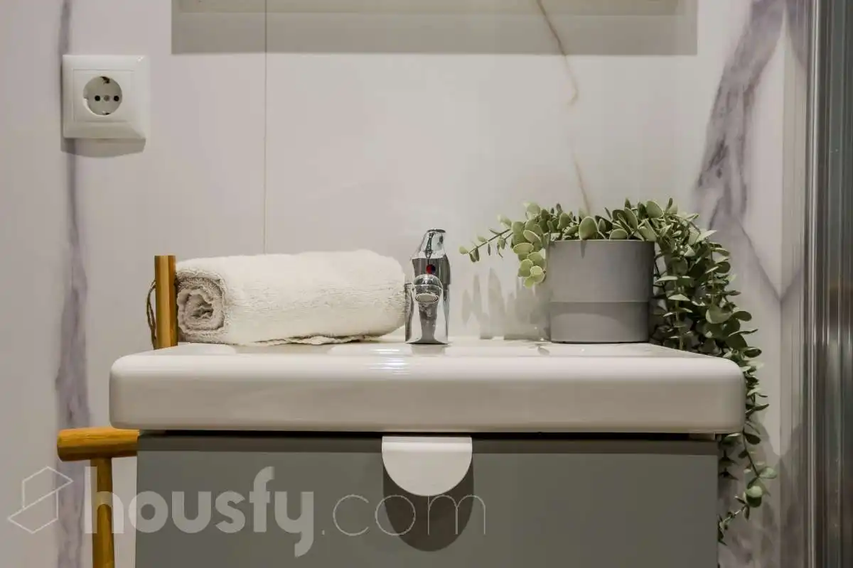 Badezimmer von Erdgeschoss zum Verkauf in Barcelona