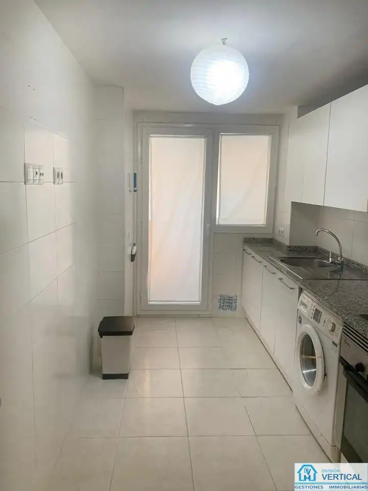 Cocina de Piso en venta en Paterna con Aire acondicionado, Terraza y Trastero