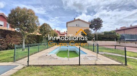 Foto 2 de Casa adosada en venda a Azofra, La Rioja