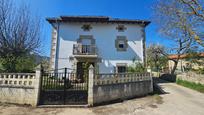 Vista exterior de Casa o xalet en venda en Valle de Mena amb Calefacció, Jardí privat i Balcó
