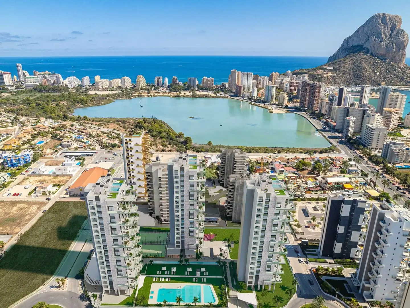 Piso con piscina en venta en Marisol Park - Ortembach - Los Almendros, imagen 2
