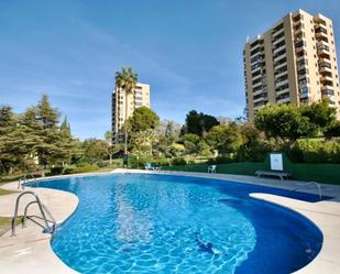 Piscina de Estudi en venda en Marbella amb Terrassa i Piscina comunitària