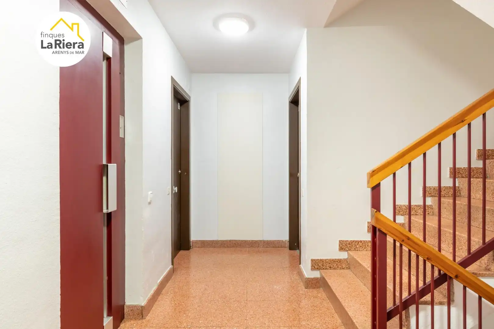 Piso en venta en Arenys de Mar con Calefacción, Parquet y Balcón