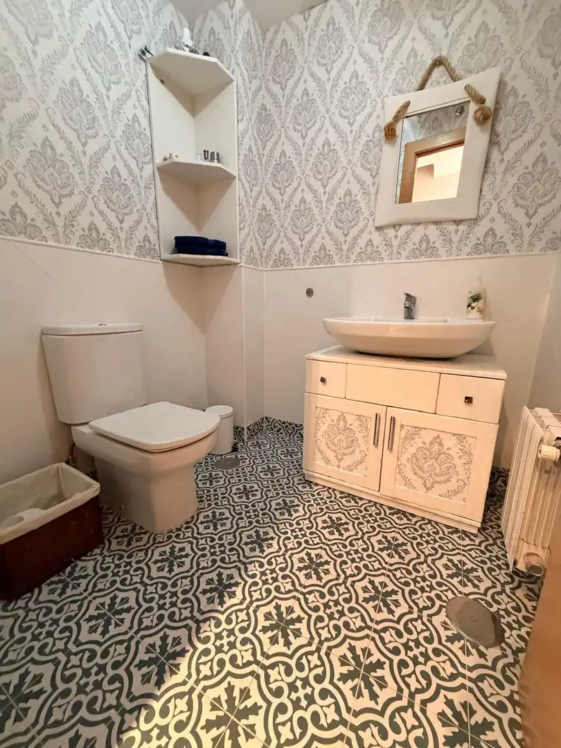 Baño de Casa adosada en venta en Valdemoro con Aire acondicionado, Calefacción y Jardín privado