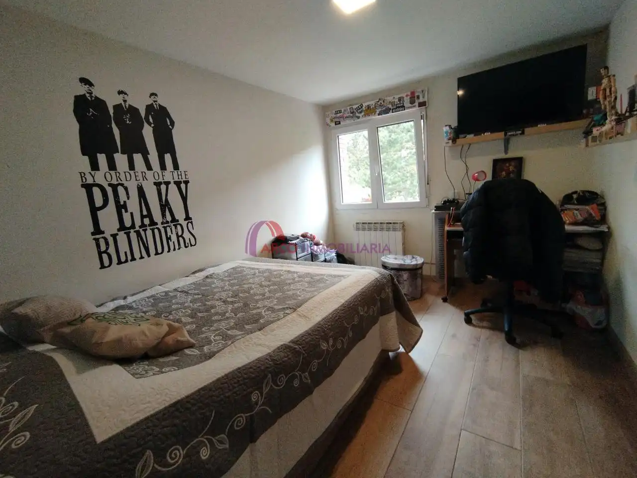 Dormitori de Pis en venda en Burgos amb Calefacció, Parquet i Moblat