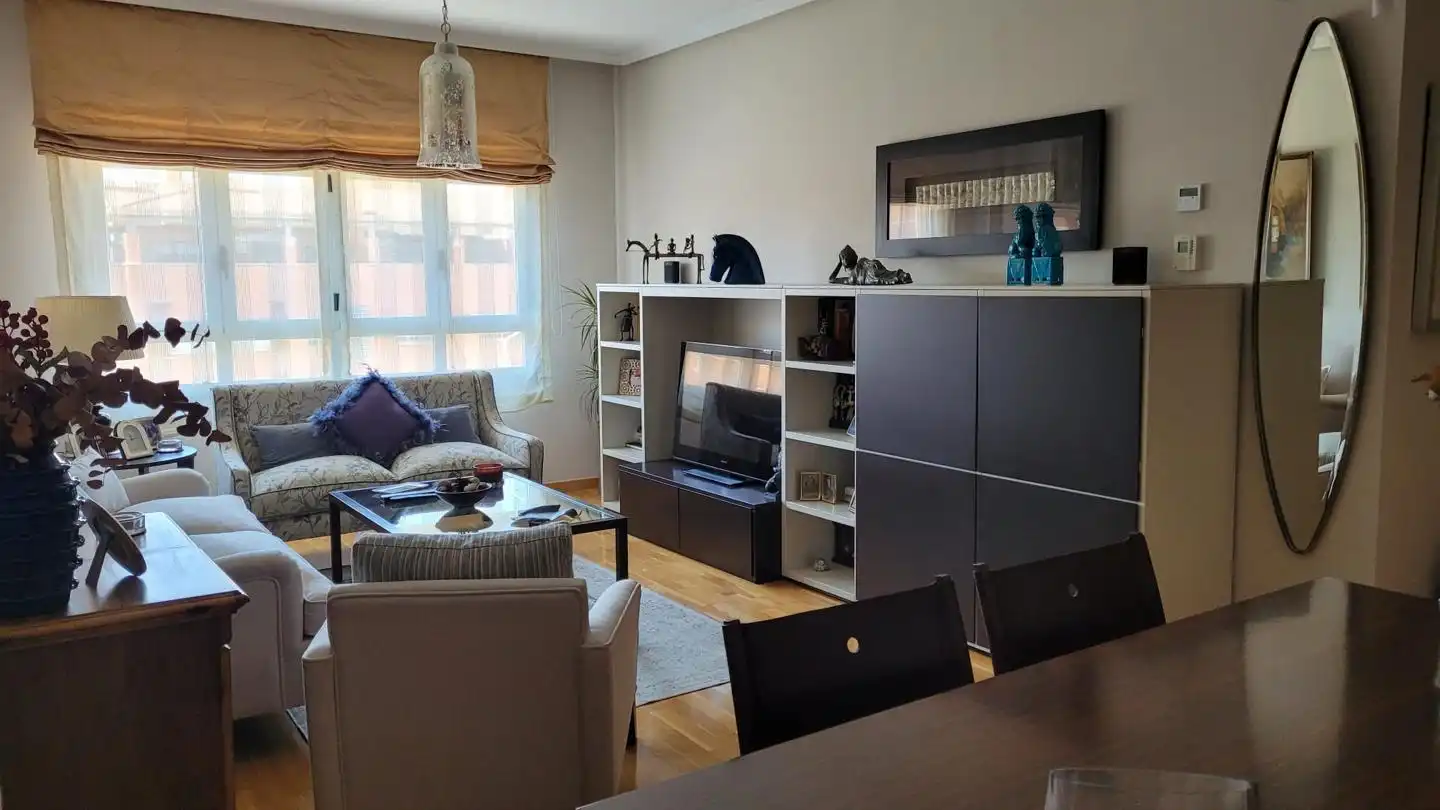 Sala de estar de Piso en venta en  Madrid Capital con Aire acondicionado, Calefacción y Parquet