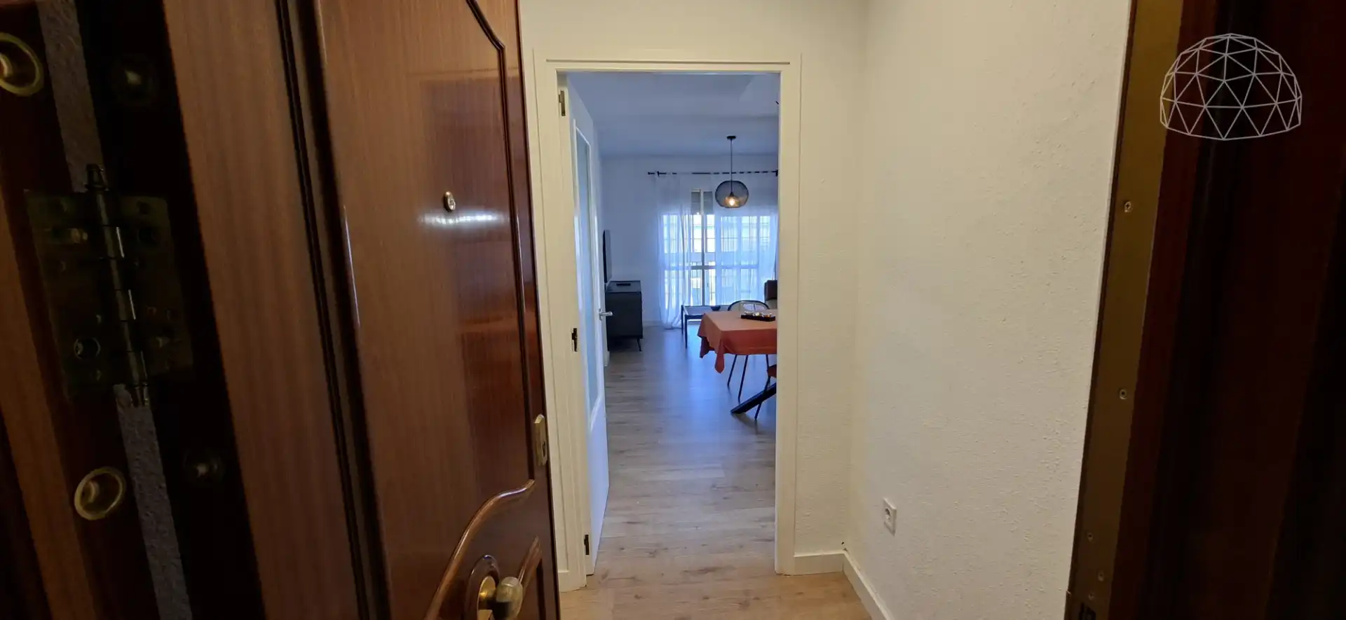 Flat for sale in Sevilla  with Air Conditioner, Private garden and Furnished