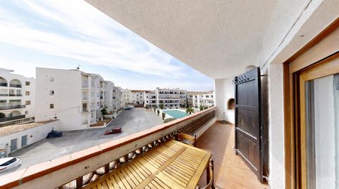 PISO EN EMPURIABRAVA  Las Chavolas  A 750m DE LA PLAYA