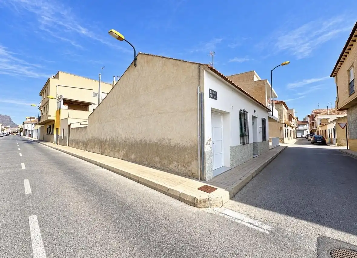 Vista exterior de Casa o chalet en venta en Orihuela con Aire acondicionado