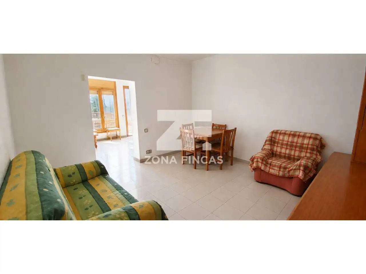 Sala d'estar de Casa o xalet en venda en Santa Coloma de Gramenet amb Terrassa