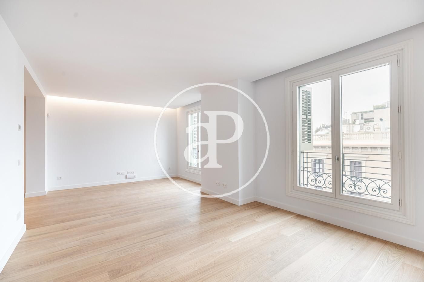 Living room of Flat for sale in  Barcelona Capital  with Air Conditioner, Heating and Private garden