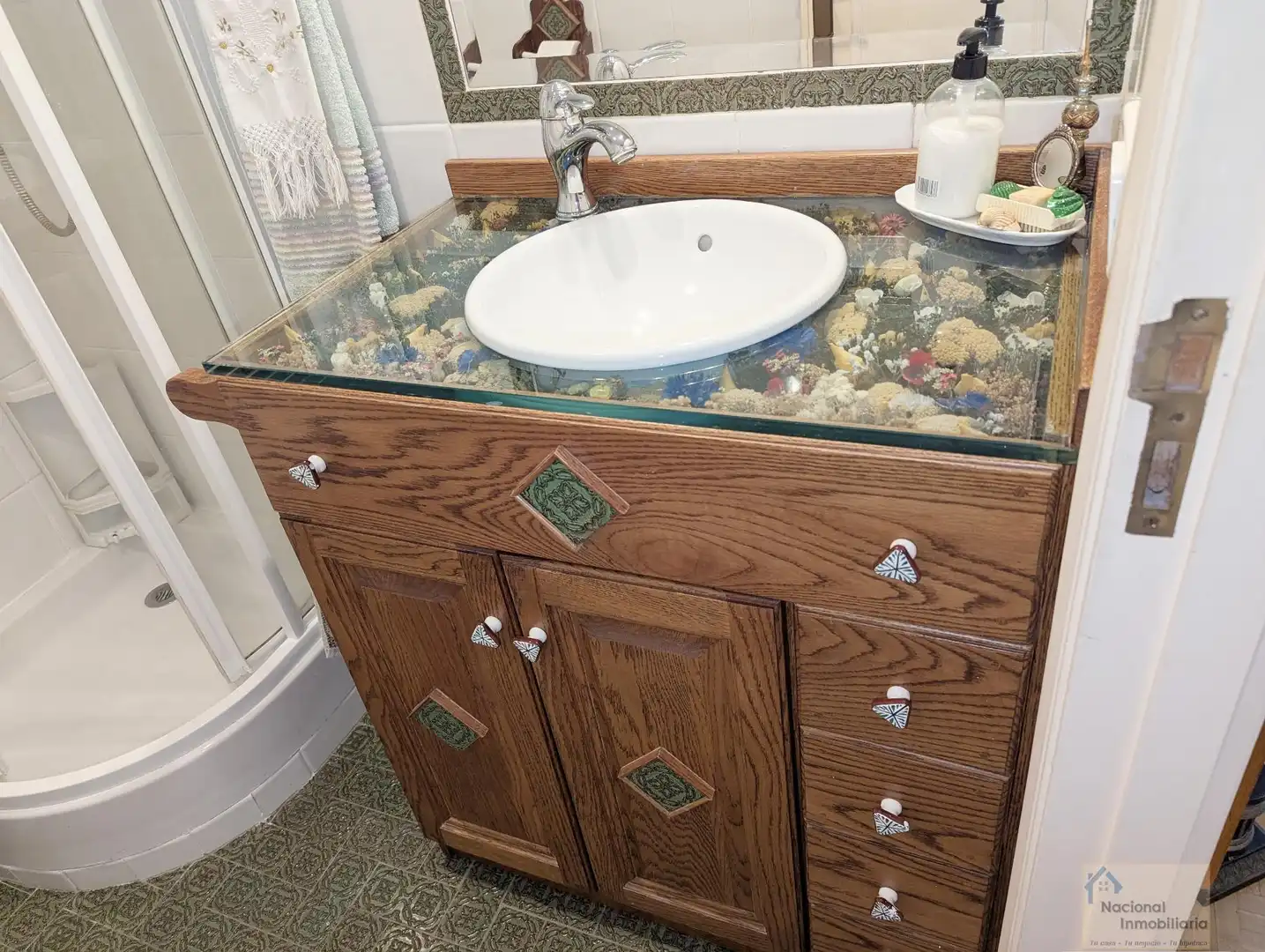 Baño de Dúplex en venta en Segovia con Calefacción, Parquet y Trastero