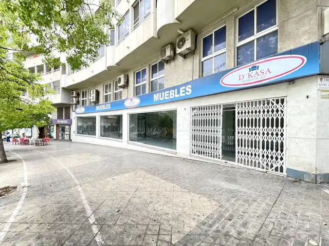 Local comercial de lloguer a Rodolfo Llopies, imagen 17