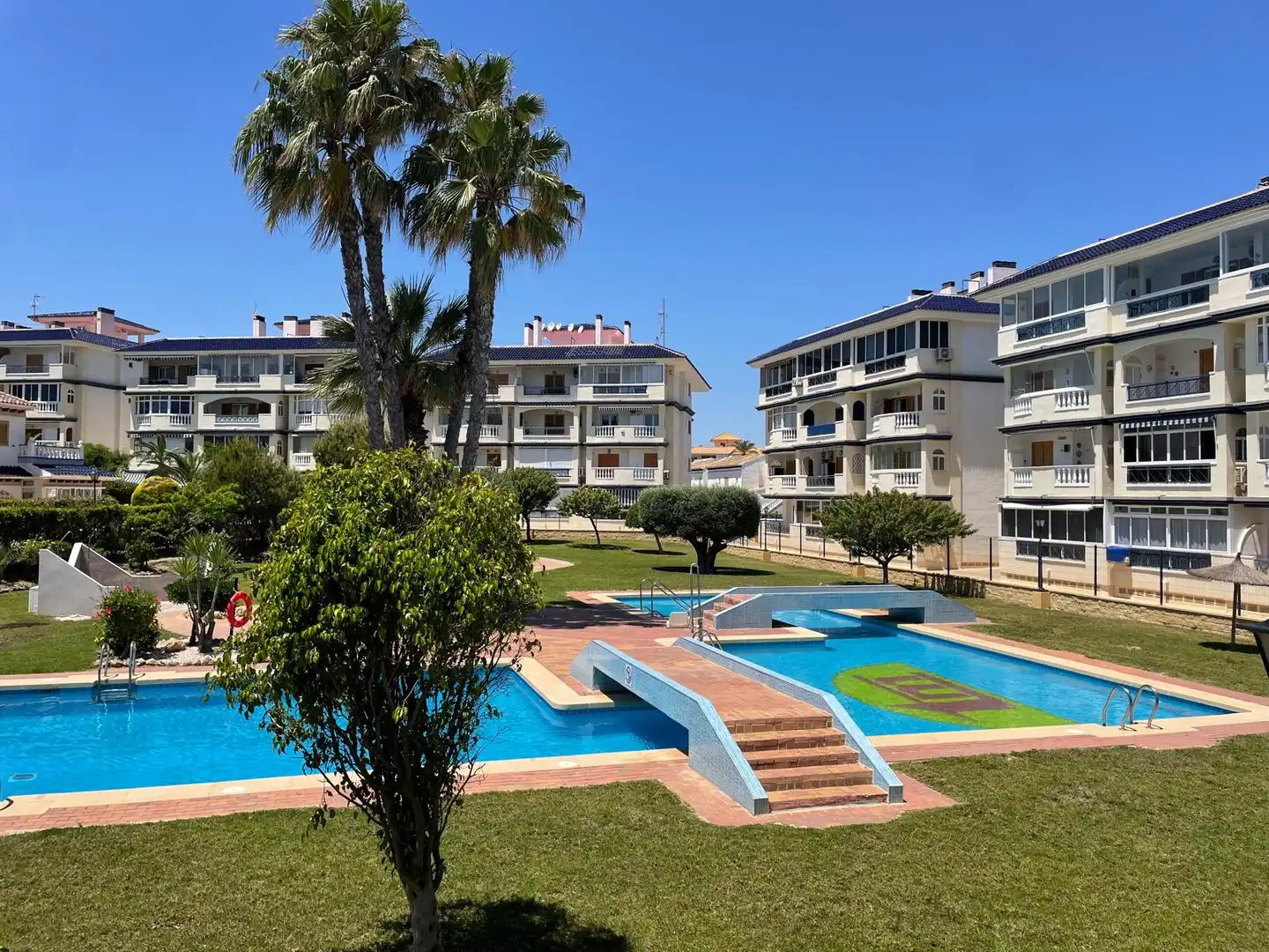 Exterior view of Flat for sale in Torrevieja  with Air Conditioner, Terrace and Community pool