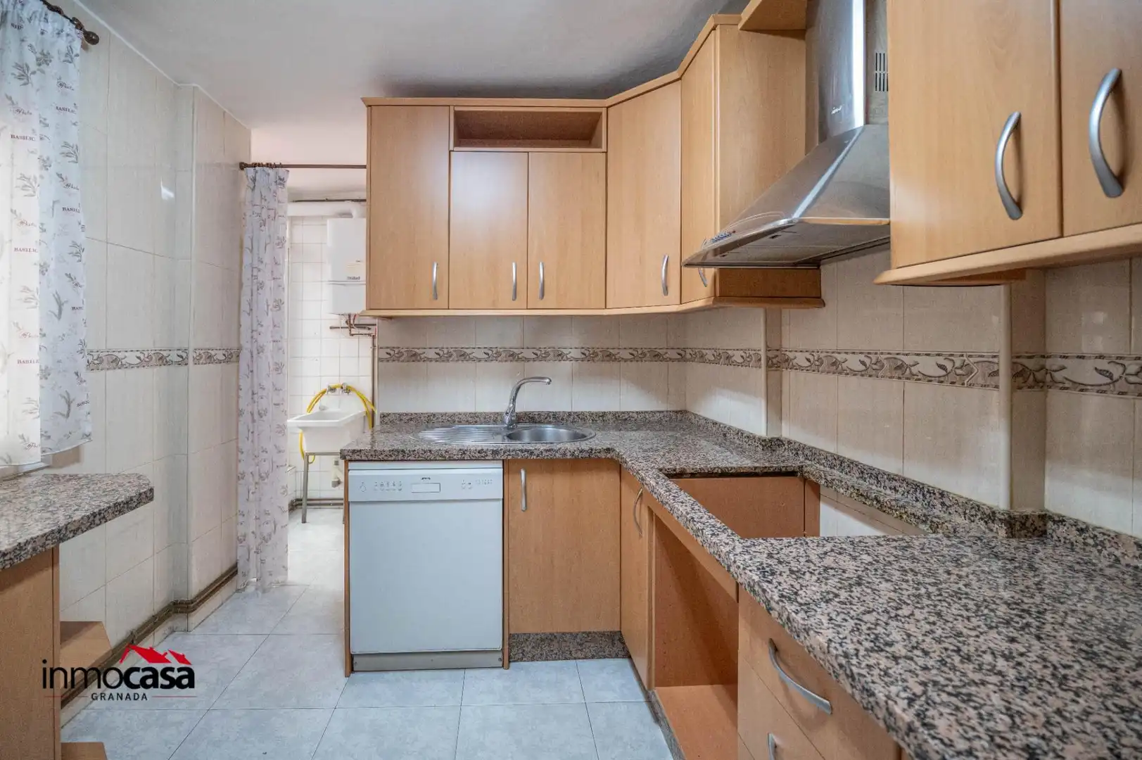Kitchen of Flat for sale in Granada  with Air Conditioner, Heating and Balcony