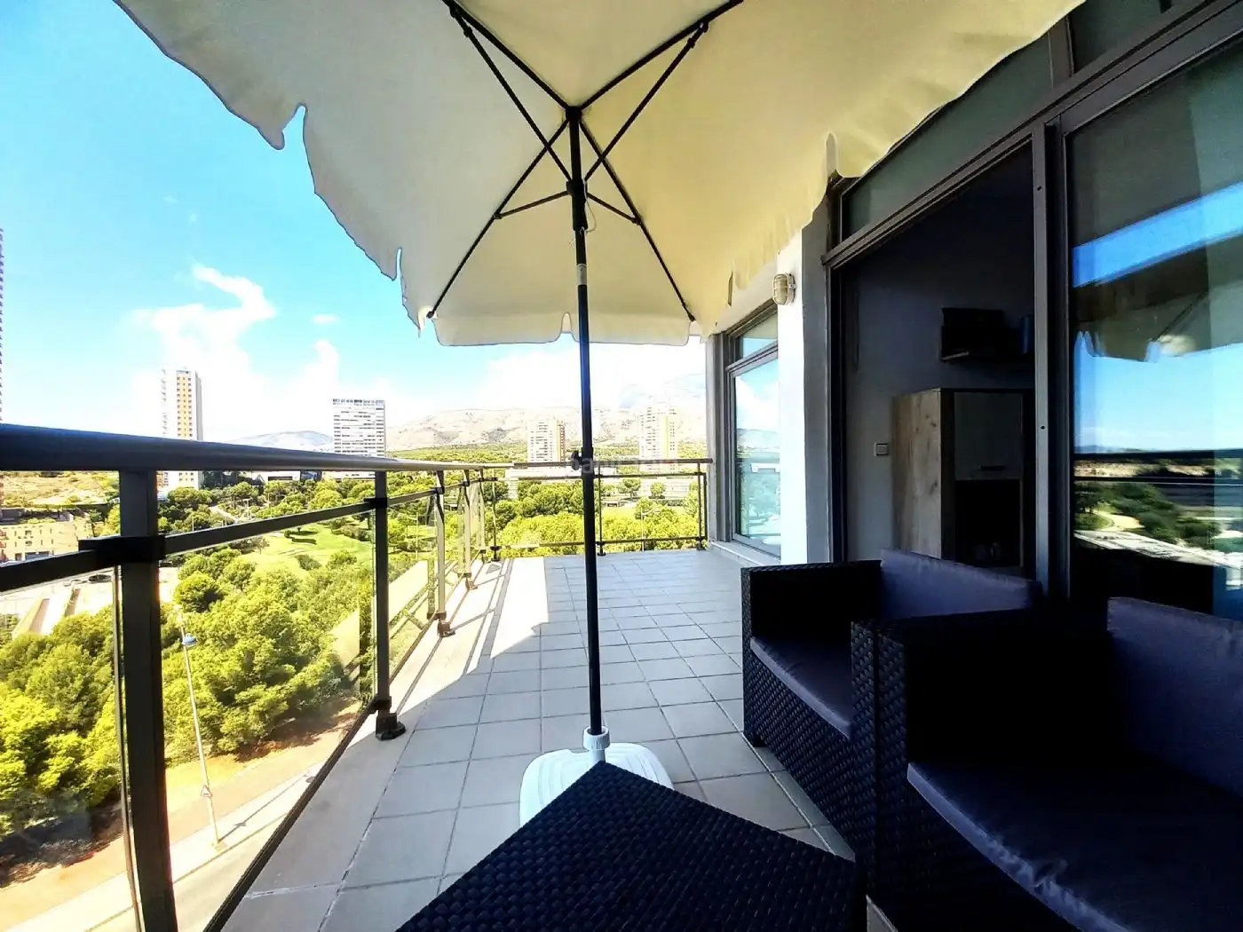 Apartament amb ascensor en venda a Calle Presidente Adolfo Suárez 10, imagen 3