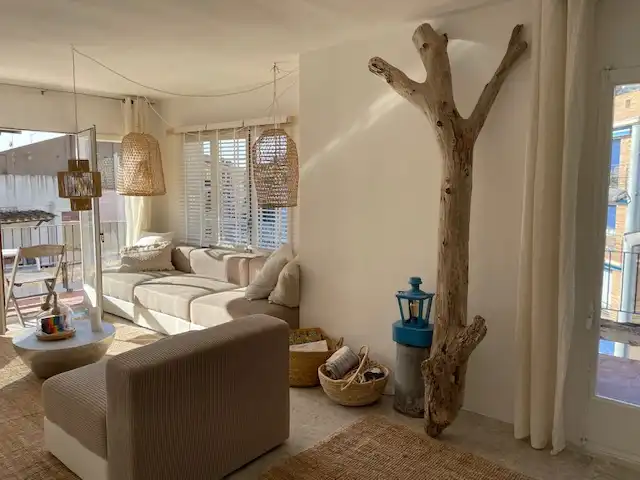 Wohnzimmer von Wohnung zum Verkauf in L'Estartit mit Klimaanlage, Heizung und Terrasse