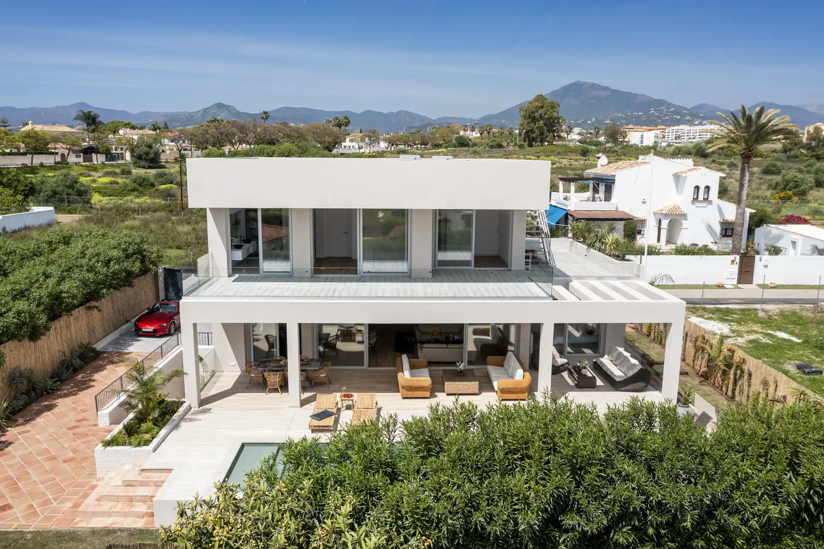 Vista exterior de Casa o chalet en venta en Marbella con Aire acondicionado, Jardín privado y Terraza