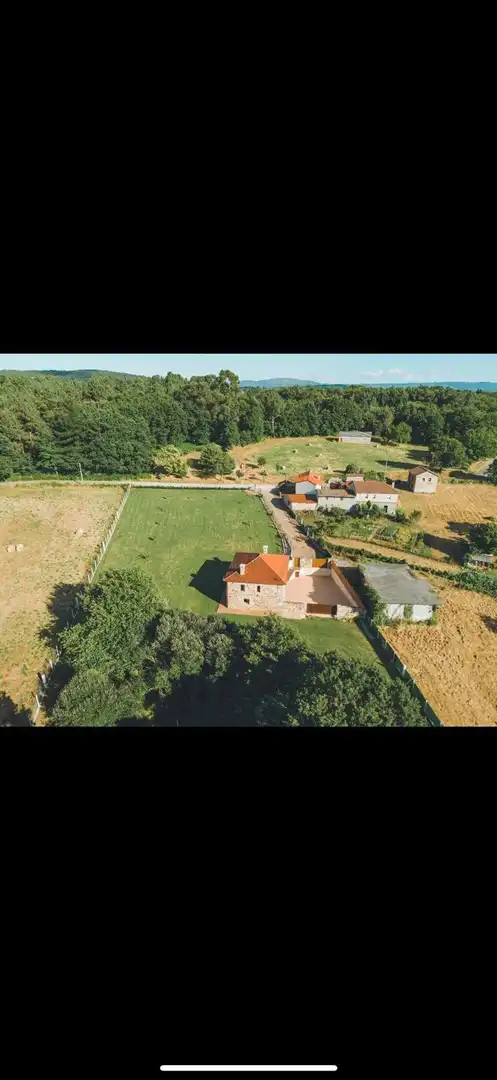 Casa o xalet en venda en A Merca   amb Jardí privat, Terrassa i Moblat