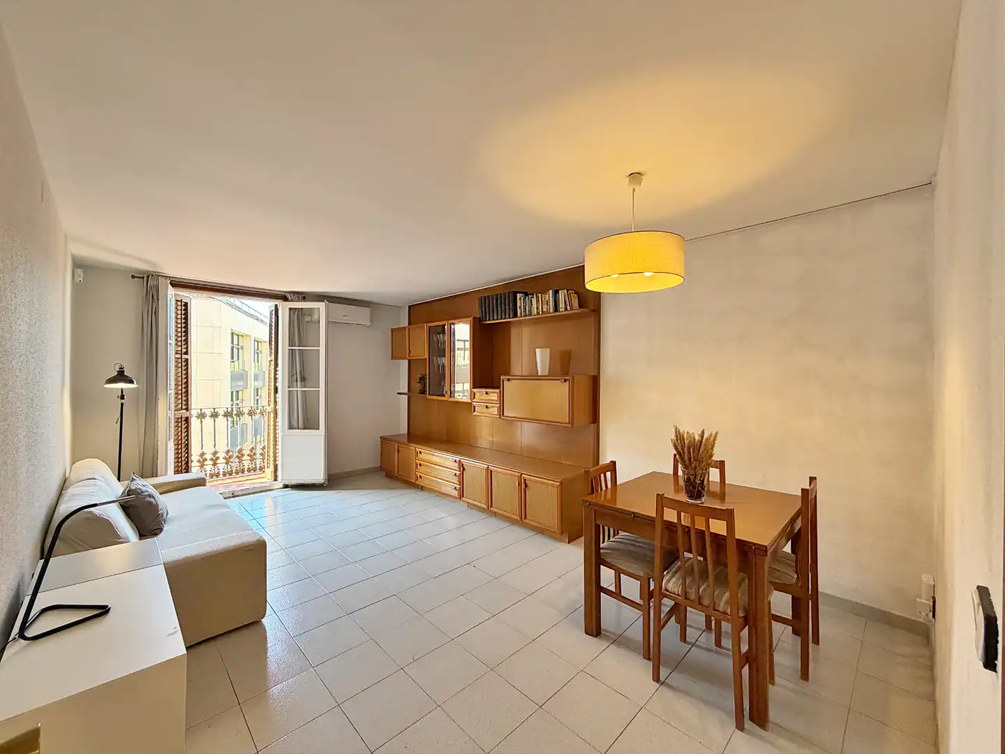 Living room of Flat for sale in Barcelona  with Air Conditioner and Balcony