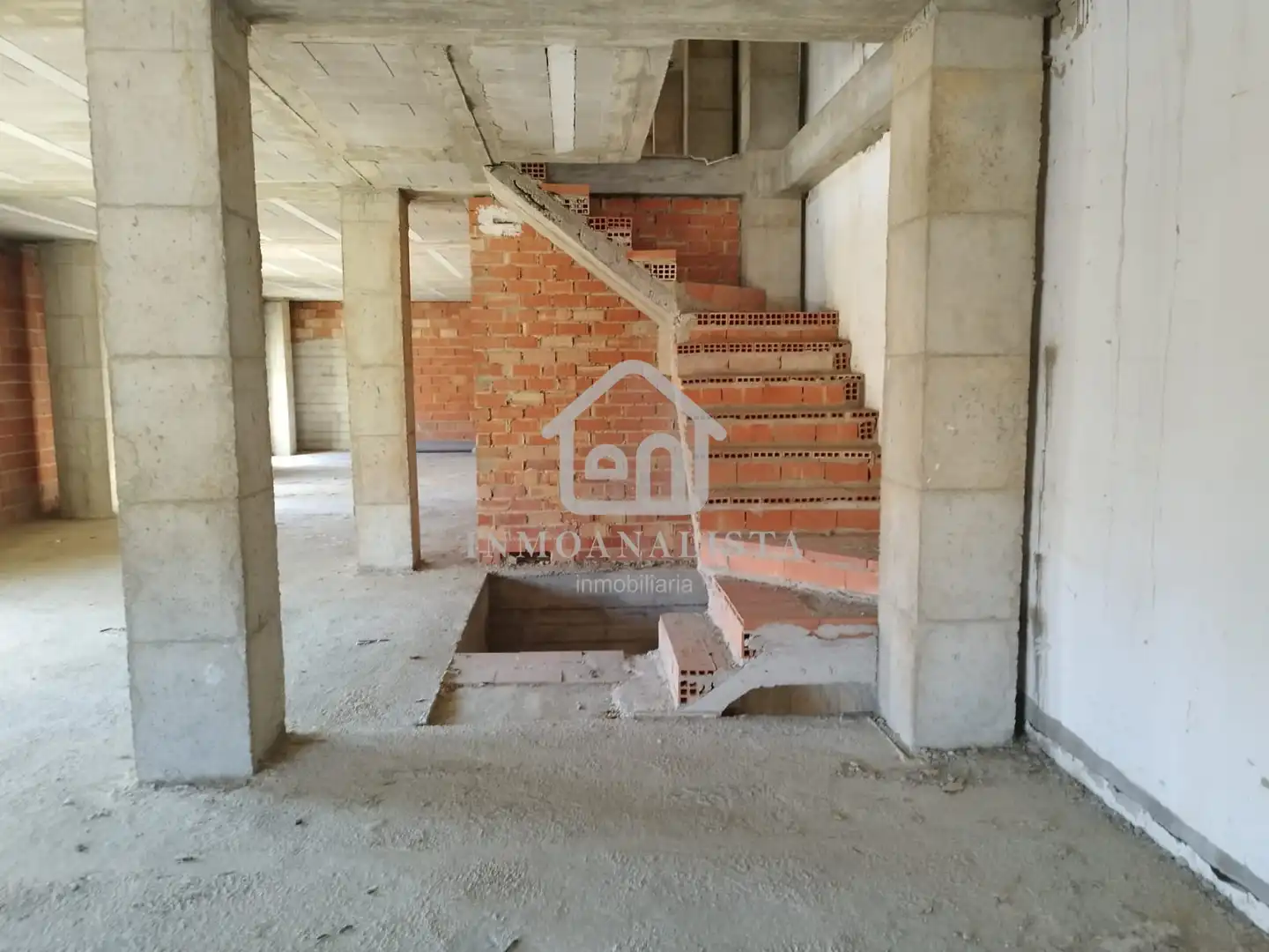 Casa adosada en venta en Requena con Balcón