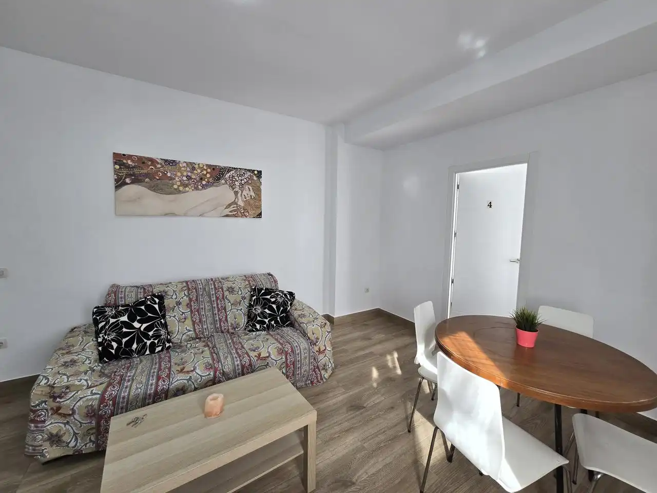 Room in Bami, Bami - La Estrella