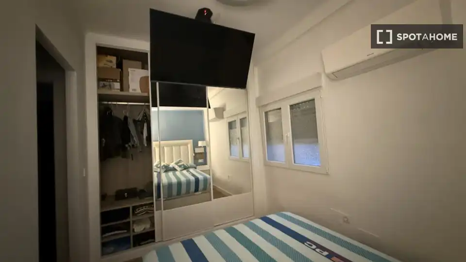 Bedroom of Flat for rent in Málaga  with Air Conditioner, Heating and Furnished