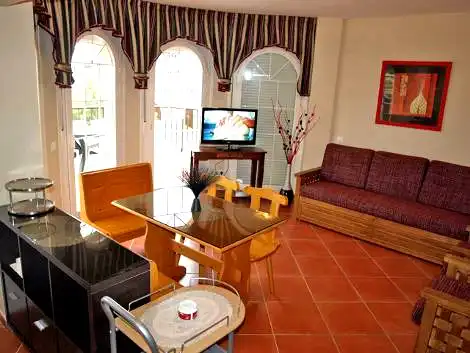 Sala d'estar de Casa o xalet de lloguer en Peñíscola / Peníscola amb Aire condicionat, Calefacció i Jardí privat