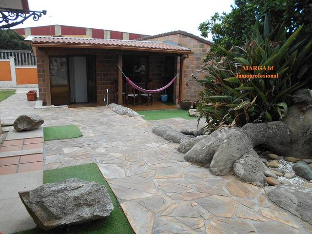 Casa-chalet en Alquiler en A Malata - Catabois - Ciudad Jardín