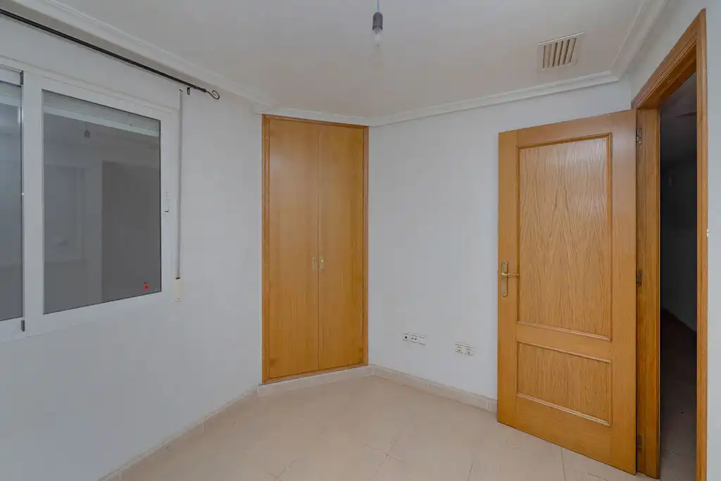 Piso en venta en C/ Bergatín, Avenida Habaneras - Curva de Palangre