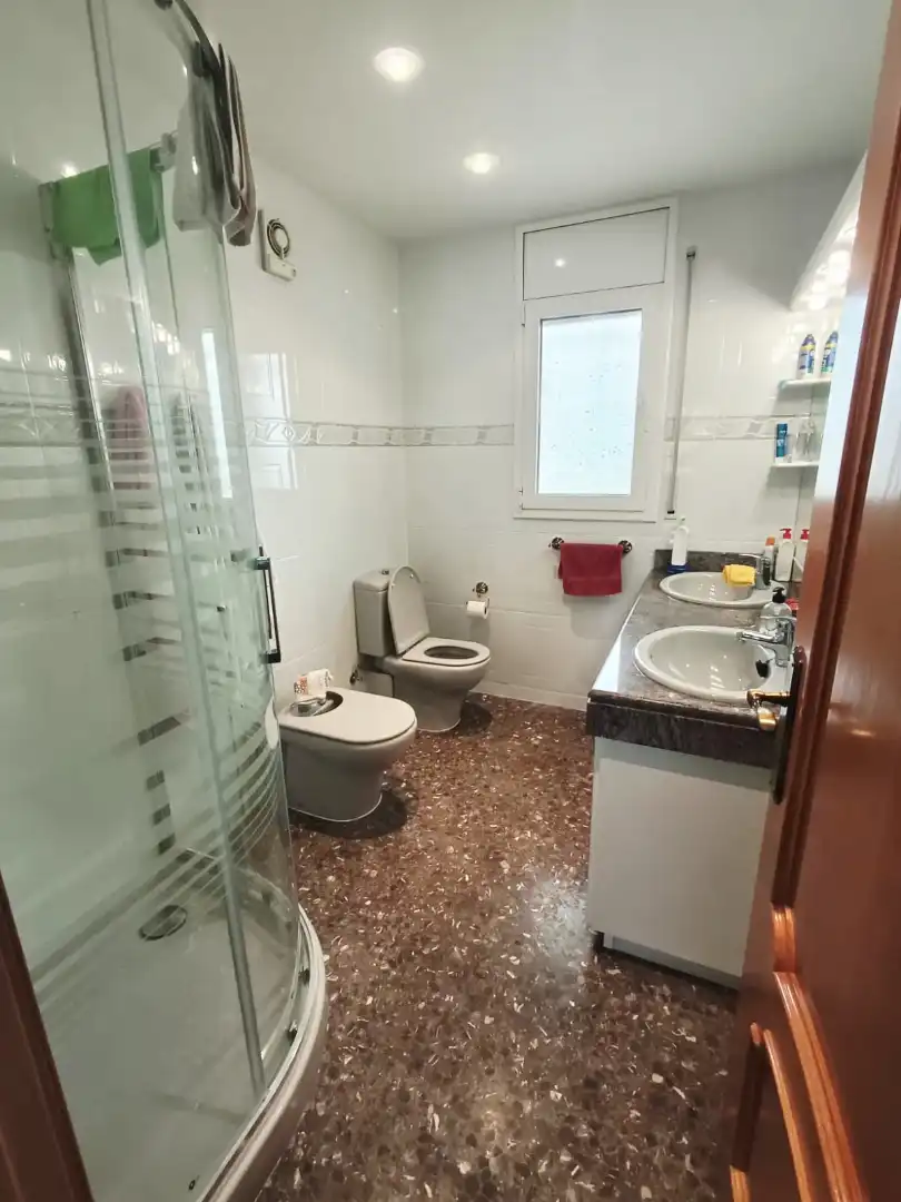 Baño de Casa o chalet de alquiler en Piera con Aire acondicionado, Calefacción y Jardín privado