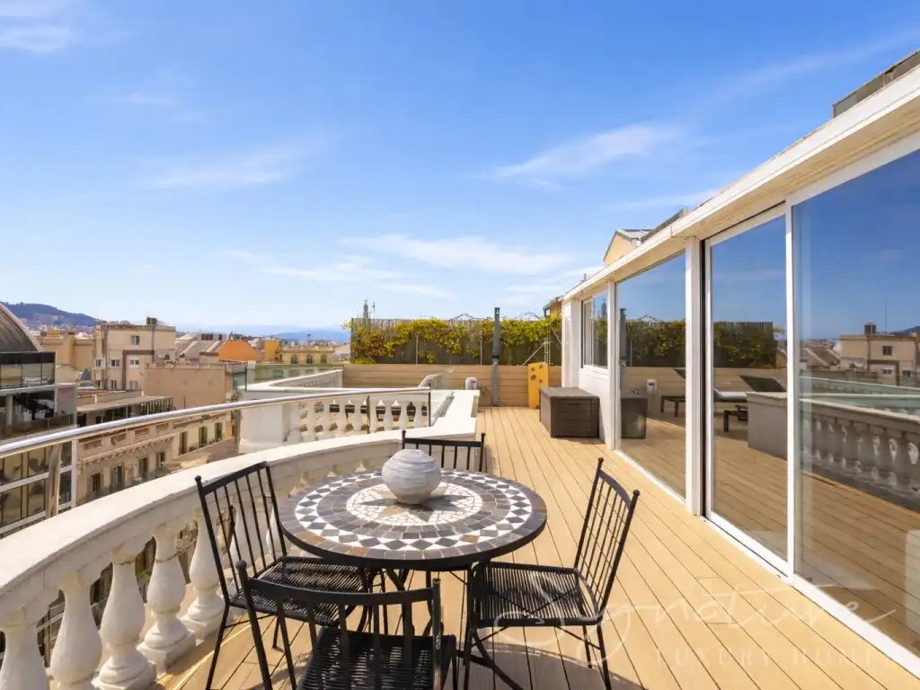 Penthouse mit Aufzug zur Miete in Calle Arago, imagen 23