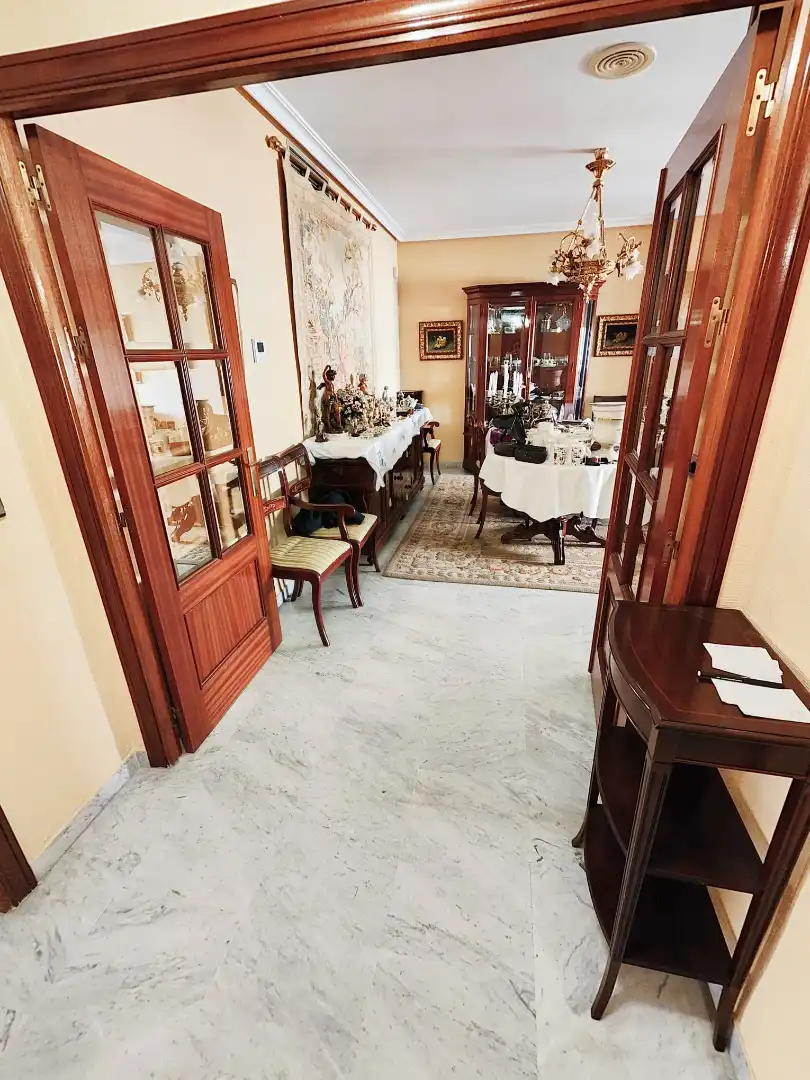 Dining room of Flat for sale in Sevilla  with Air Conditioner, Terrace and Community pool