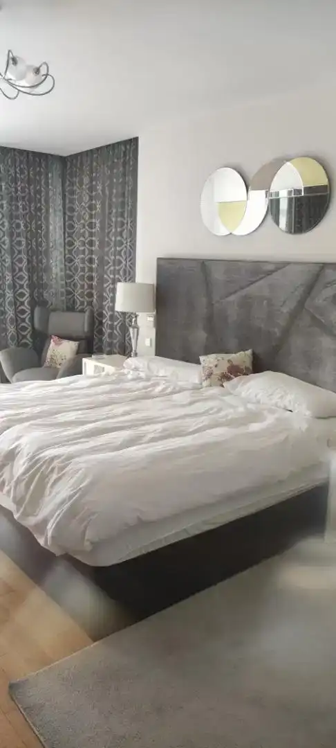 Habitación de Casa adosada en venta en Marbella con Aire acondicionado, Piscina y Balcón