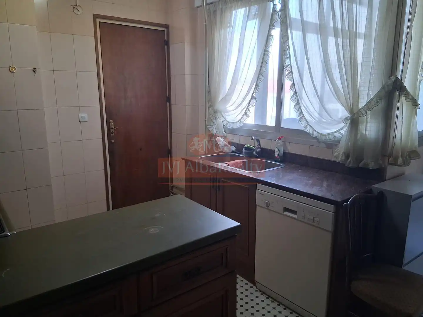 Cuina de Pis en venda en Albacete amb Aire condicionat, Calefacció i Parquet