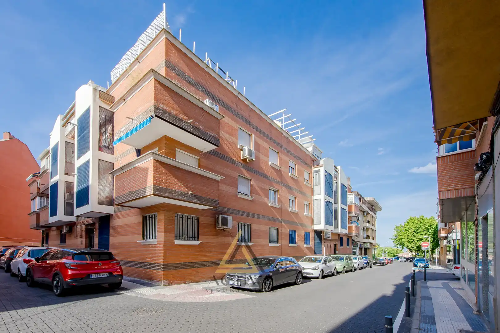 Exterior view of Flat for sale in Majadahonda  with Air Conditioner and Storage room