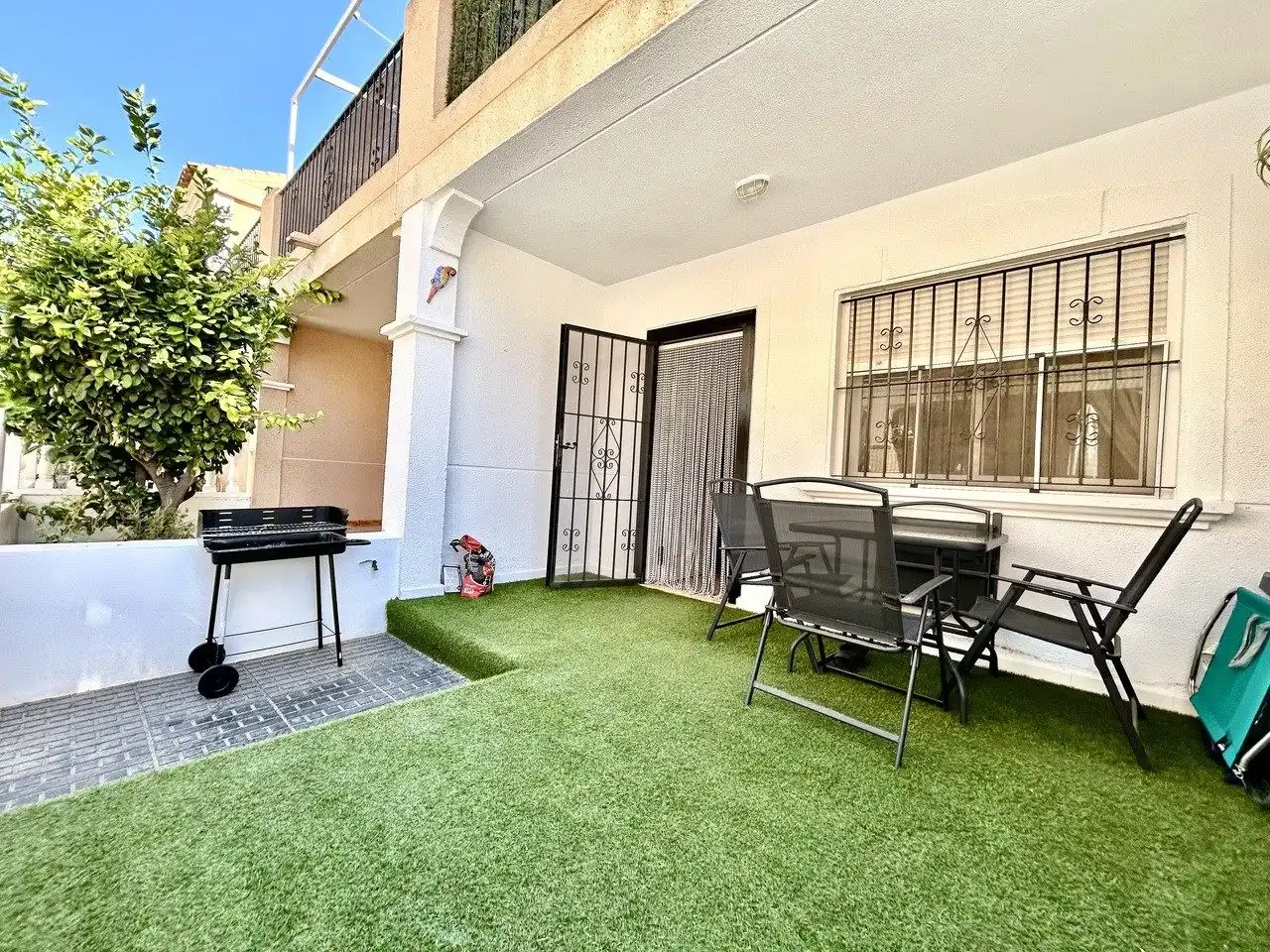 Reihenhaus mit Pool zum Verkauf in N/A, imagen 4