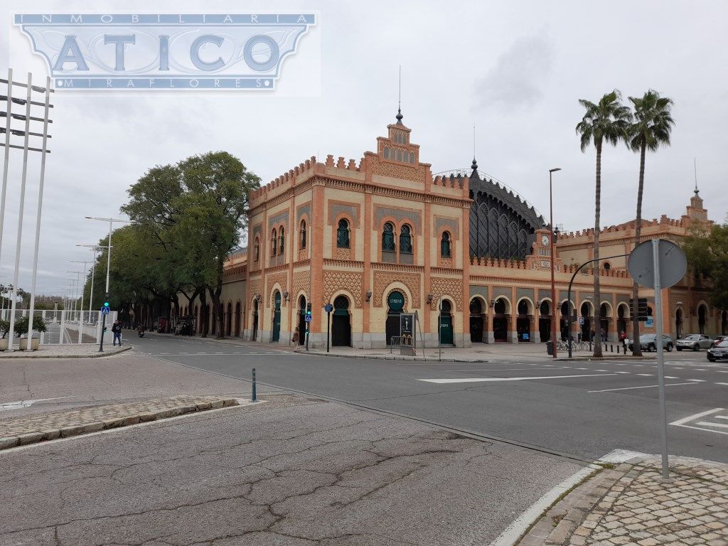 Exterior view of Flat for sale in  Sevilla Capital