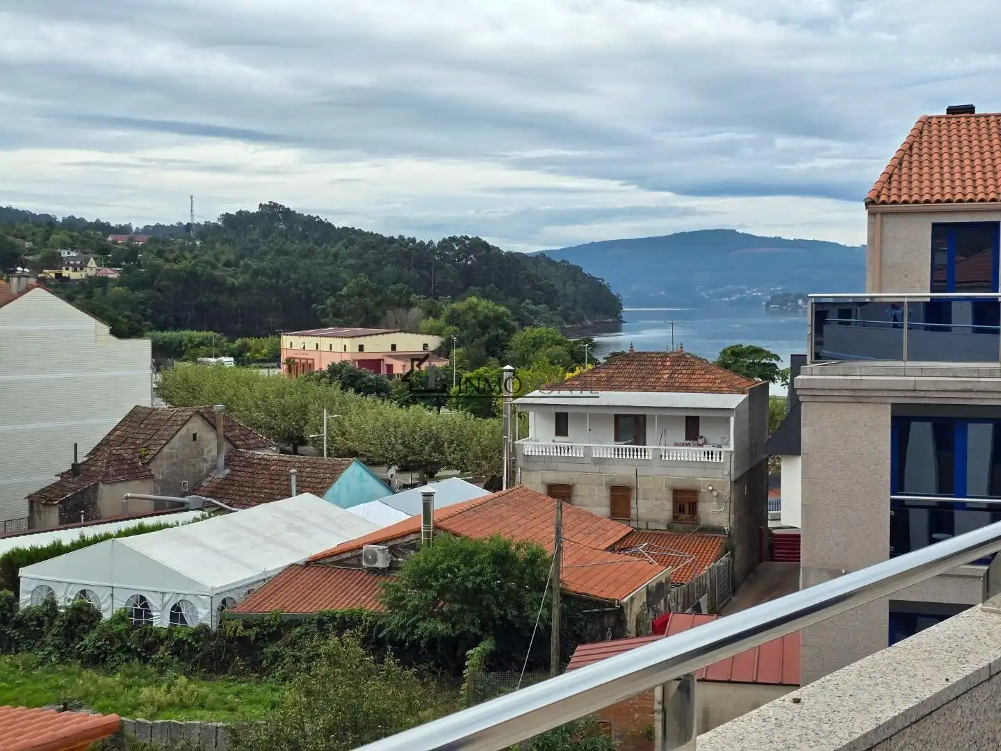 Vista exterior de Pis en venda en Soutomaior amb Terrassa i Traster