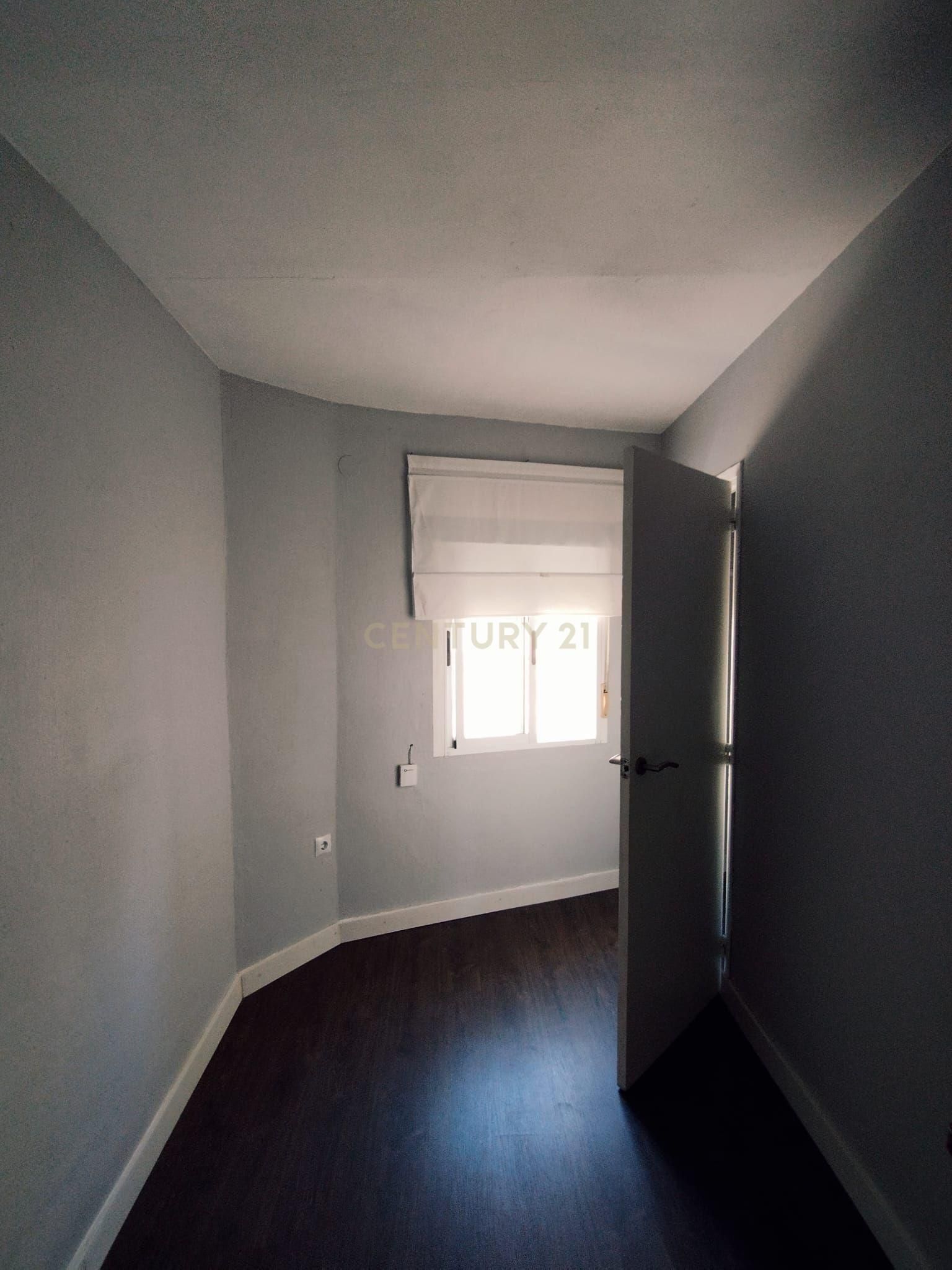 Dormitori de Casa o xalet en venda en Cáceres Capital amb Traster, Moblat i Rentadora