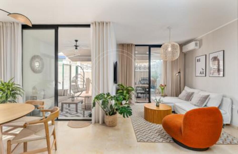 Living room of Single-family semi-detached to rent in Estepona  with Air Conditioner, Terrace and Swimming Pool