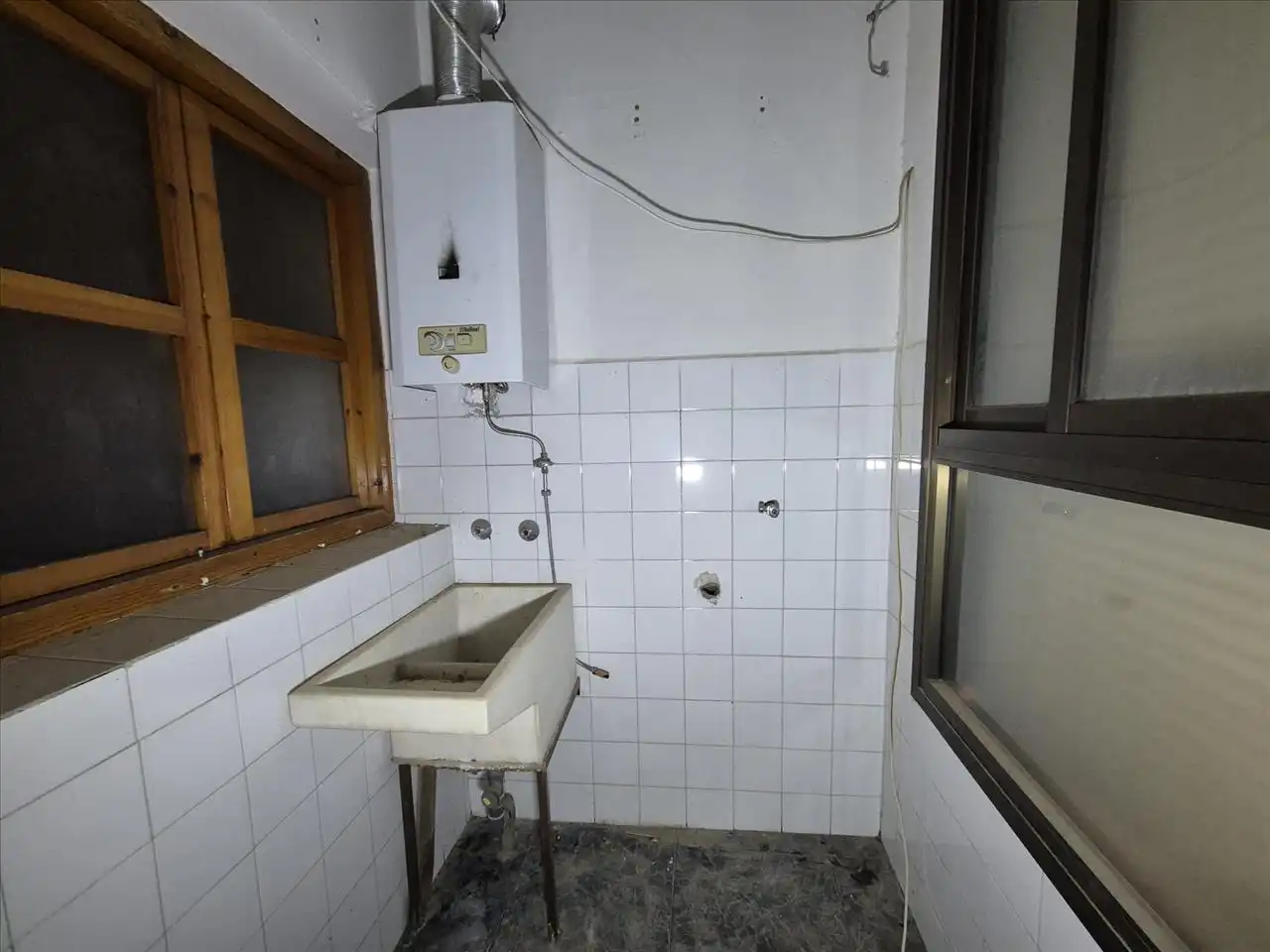 Baño de Piso en venta en Baza con Calefacción