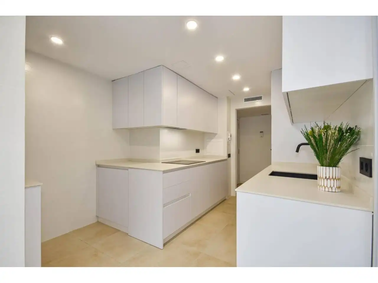Cocina de Piso en venta en Barcelona con Calefacción, Parquet y Balcón