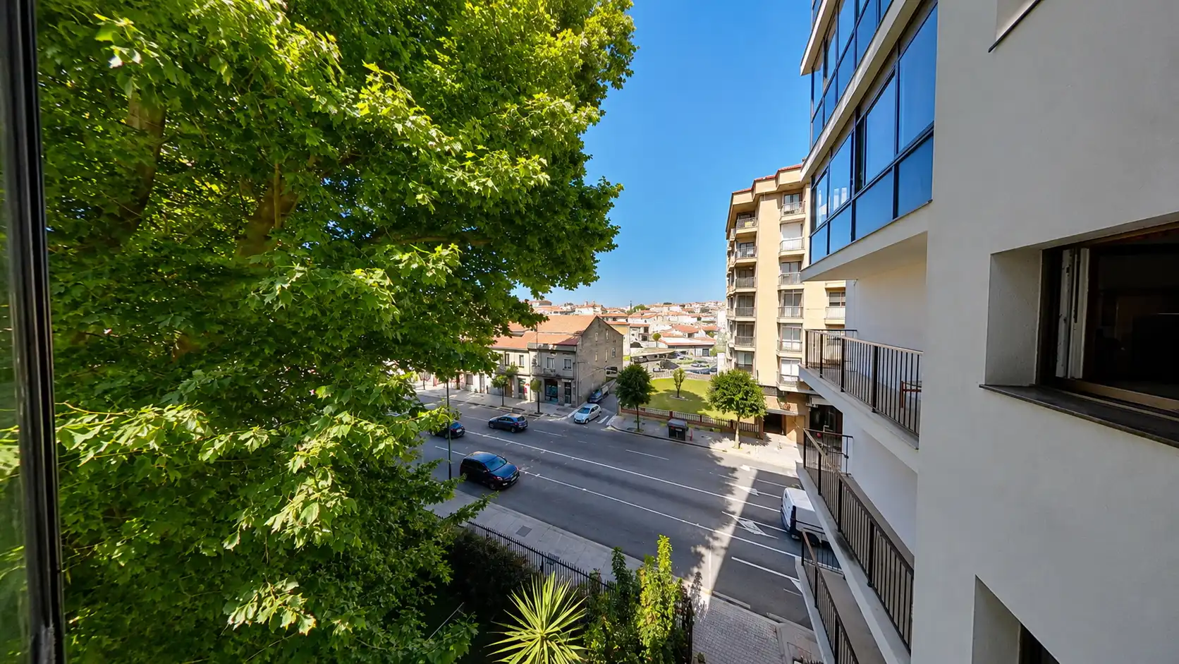 Vista exterior de Piso en venta en Vigo  con Calefacción, Parquet y Amueblado