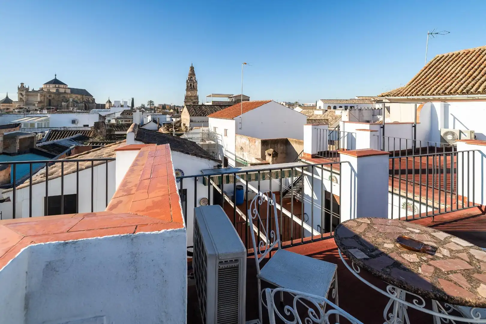 Vista exterior de Casa o chalet en venta en Córdoba con Aire acondicionado, Calefacción y Terraza